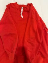 Lululemon Oversized Crew Photo 0