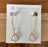 Carinne Lightweight Rose Quartz Drops Yellow Gold Earrings NWT Photo 0