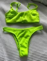 Hollister swimsuit Photo 0