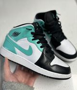 Nike Jordan Nike Air Jordan 1 Mid Photo 0