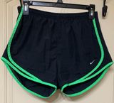 Nike Dri-Fit Tempo Shorts Photo 0