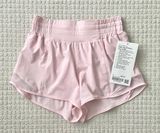 Lululemon Hotty Hot Short 2.5” Photo 0