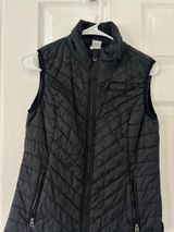 Cinch  Vest Puff Photo 0