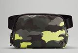 Lululemon Everywhere Belt Bag Photo 0