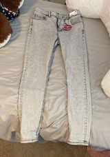 EXPRESS *NEVER WORN  JEANS Photo 0