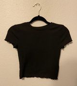 H&M Lettuce-Hem Crop Top Photo 0