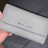 Michael Kors MK Wallet  Photo 0