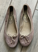 Chic Taupe Suede Ballet Flats Tan Size 5 Photo 0