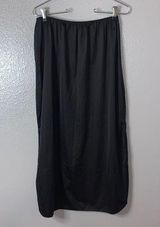 Vanity Fair black nylon slip skirt Photo 0