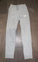 Nike Women’s Joggers Photo 0