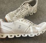 On Cloud  Running Shoes Photo 0