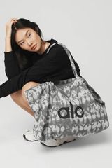 Alo Yoga tie dye tote bag NEW Photo 0