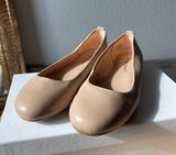 Easy Spirit Nude Leather Ballet Flats Photo 0