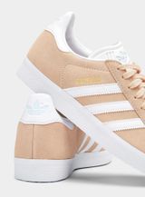 Gazelle Shoes Photo 0