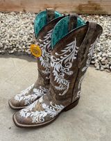 Cowgirl Boots Photo 0