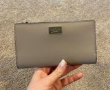 Kate Spade Wallet Photo 0