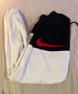 Nike Joggers Photo 0