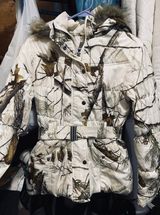 Northcrest White Real tree Winter Coat Photo 0