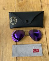 Ray-Ban Aviator Sunglasses Photo 0
