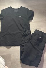 FIGS Scrubs Set Photo 0