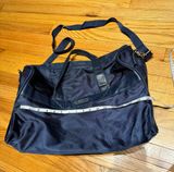 Giorgio Armani Perfume Weekender Overnight Lightweight Travel Gym duffel duffle Carry On luggage long shoulder strap baby Bag tote daily work school Unisex Photo 0