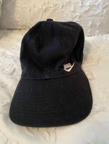 Nike Black Hat Photo 0