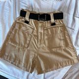 Pull & Bear  : High Waisted Cargo Shorts Photo 0