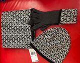 Michael Kors Scarf,Hat & Gloves Set Photo 0