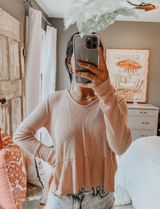 Others Follow Top Photo 0