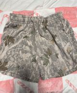 Abercrombie & Fitch camo shorts Photo 0