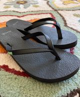 Sanuk Black Flip Flops Yoga Mat Cushion Photo 0