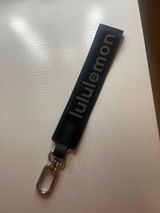 Lululemon keychain  Photo 0