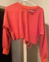 Amazon Croptop Sweatshirt Photo 0