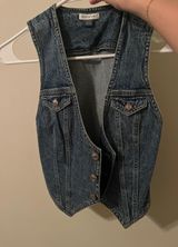 AE Denim Vest Photo 0