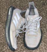 Adidas gray boost woman tennis sneaker shoes size 8.5 Photo 0