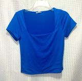 Live In The Moment Scooped Neck Silky Cropped Top Women’s medium Short Sleeve Photo 0