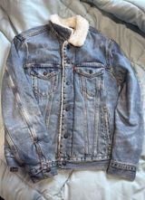 Levi’s Sherpa Denim Jacket Photo 0