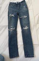 Eunina Jean  Photo 0