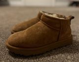 UGG Boots Mini Photo 0