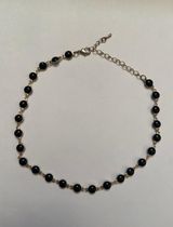 Short Black And Gold Necklace Photo 0