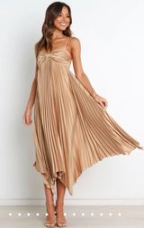 Petal and Pup vikki dress Photo 0