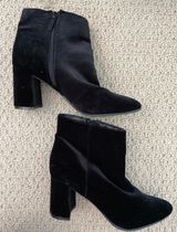 Breckelle’s Black Velvet Booties Photo 0