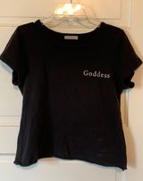 Hayley Paige Occasions Goddess Crop T-Shirt  Photo 0