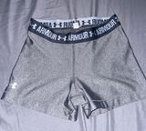 Under Armour Compression Shorts Photo 0