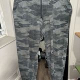 Wild Fable woman’s Camo Jogger sweats Photo 0