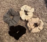 Scrunchie Set Photo 0