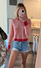 WAYF sweater Photo 0