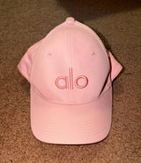 Alo pink hat Photo 0