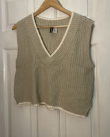 H&M Sweater Vest Knit Photo 0