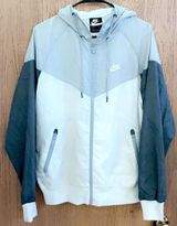 Nike Windrunner Jacket Photo 0